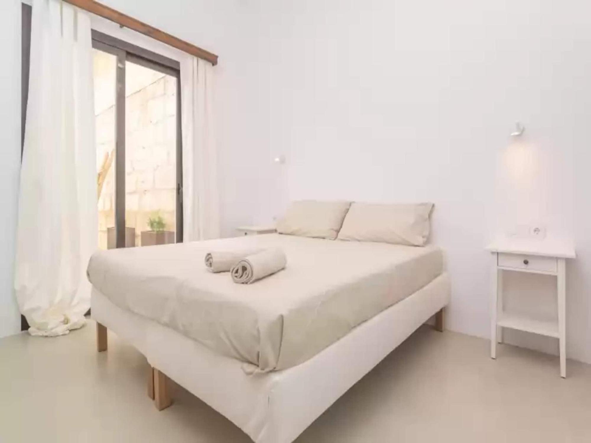 Serral With Private Pool In Villa